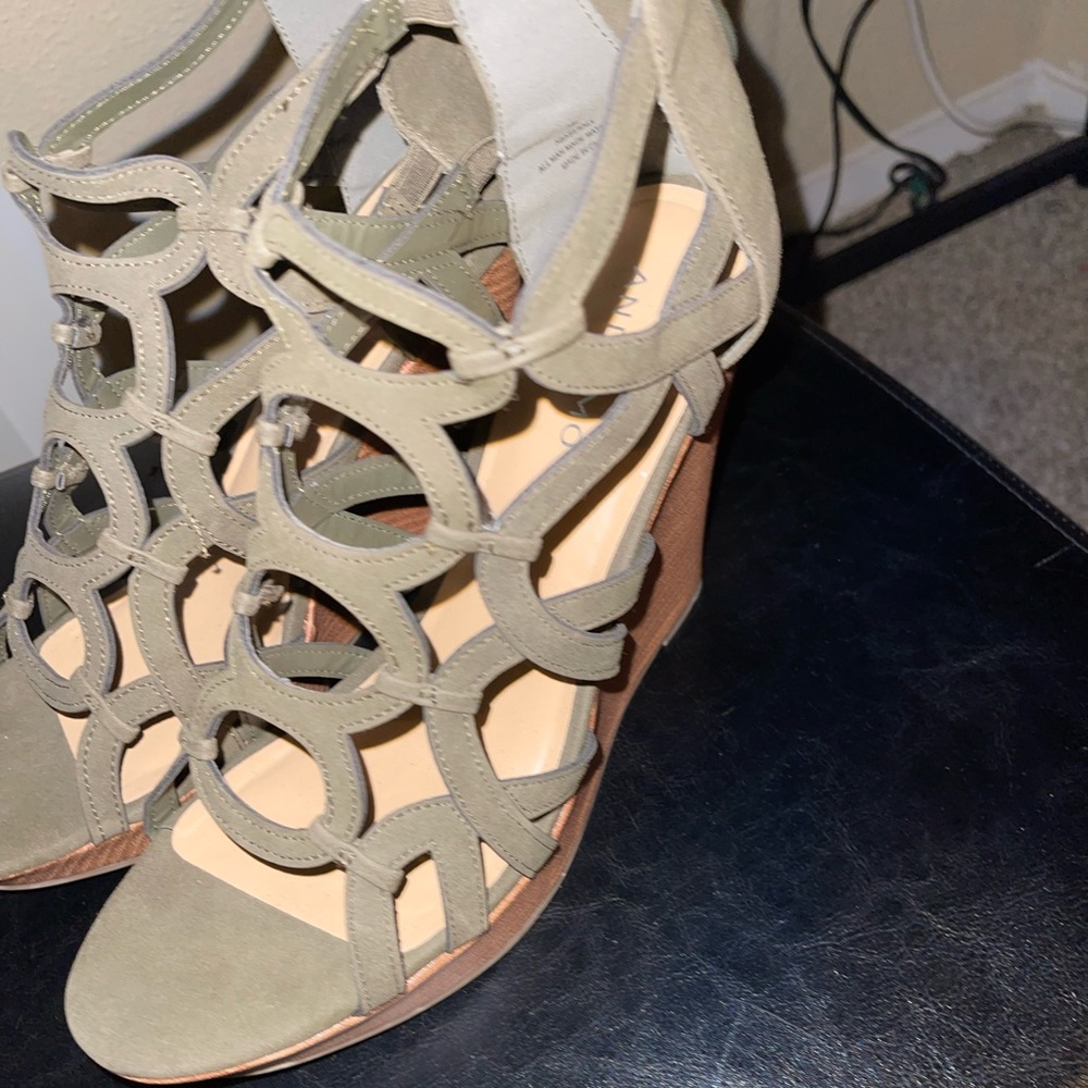 Olive Green/Brown Wedges